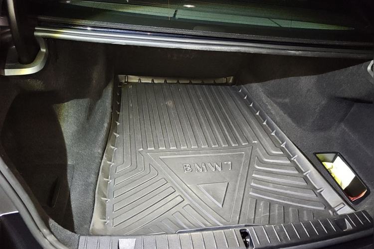 Used BMW 7 Series 2021 740Li Leading Model M Sport Package Trunk