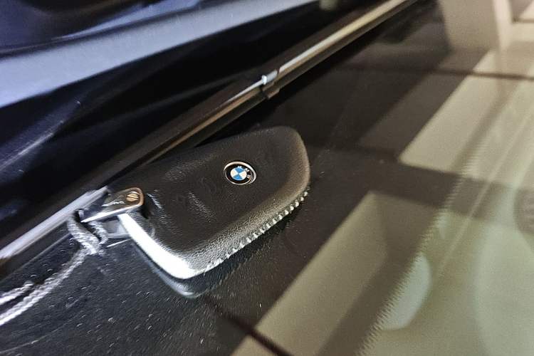 Used BMW 7 Series 2021 740Li Leading Model M Sport Package Vehicle Key