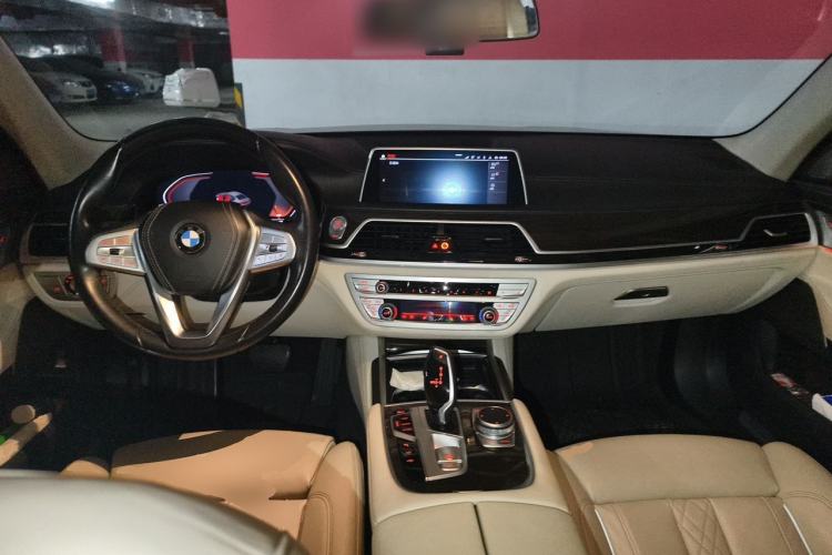 Used BMW 7 Series 2021 730Li Luxury Package Center Console