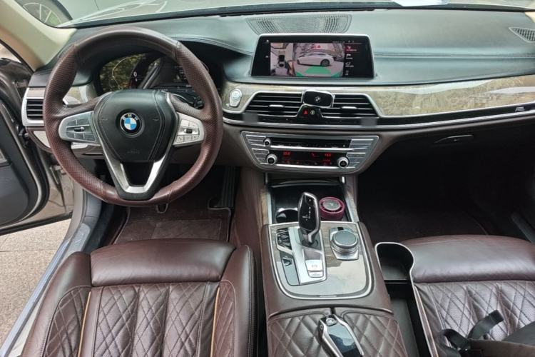 Used BMW 7 Series 2021 740Li Leading Edition Luxury Package Center Console