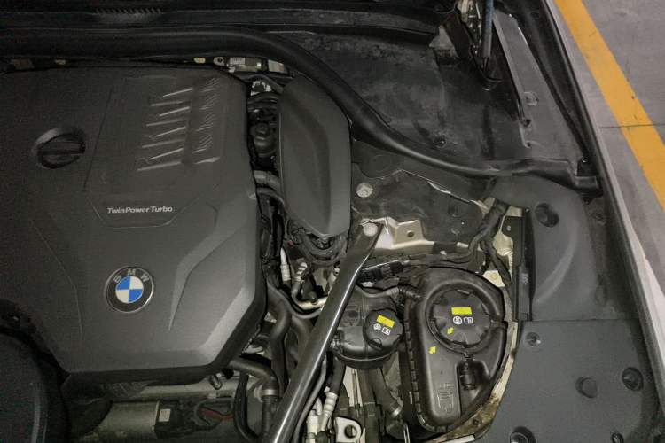 Used BMW 7 Series 2021 730Li Luxury Package Engine Bay Left
