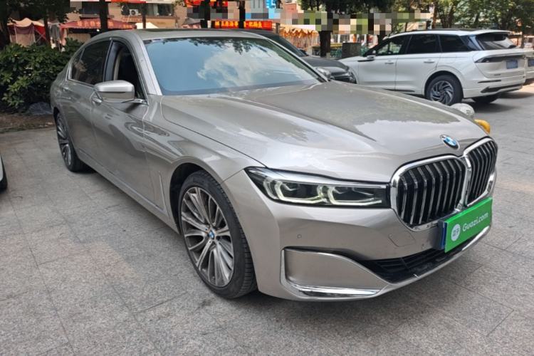 Used BMW 7 Series 2021 740Li Leading Edition Luxury Package Front Right 45 Deg
