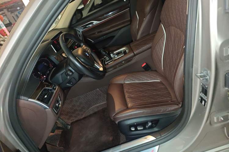 Used BMW 7 Series 2021 740Li Luxury Edition with Premium Package Left Front Seat