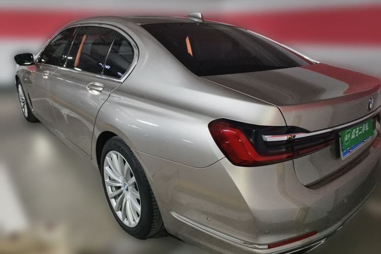 Used BMW 7 Series 2021 730Li Luxury Package Rear Left 45 Deg
