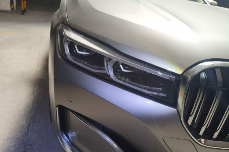 Used BMW 7 Series 2021 740Li Leading Edition Luxury Package Right Front Headlight