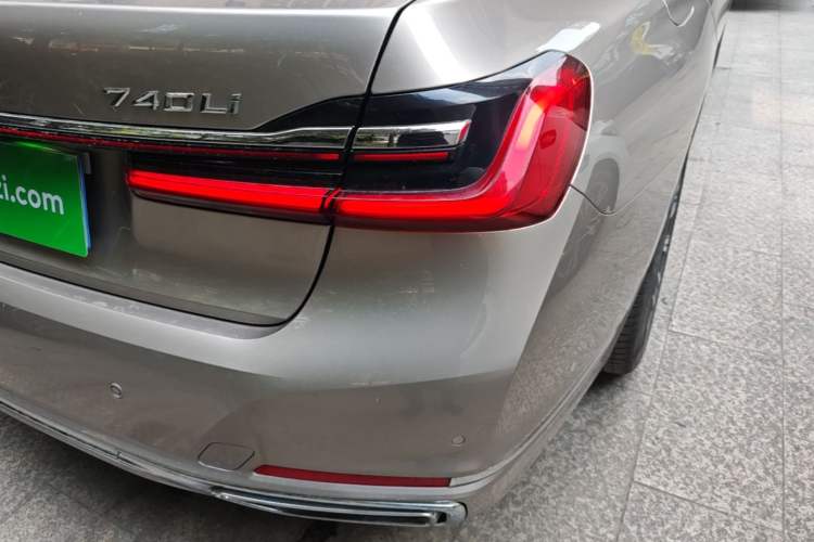 Used BMW 7 Series 2021 740Li Leading Edition Luxury Package Right Rear Taillight