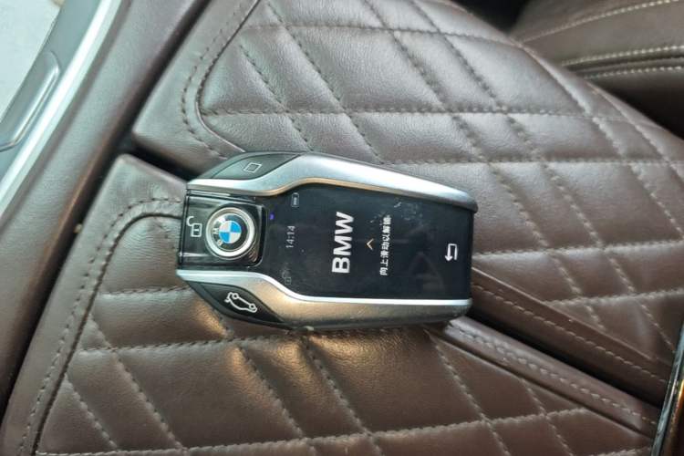 Used BMW 7 Series 2021 740Li Leading Edition Luxury Package Vehicle Key