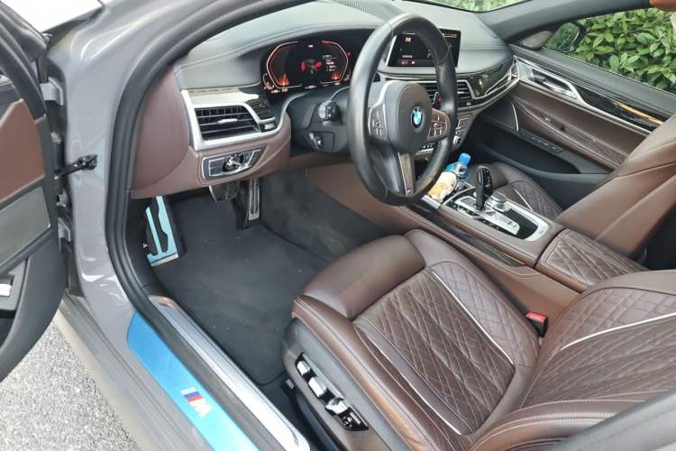Used BMW 7 Series 2021 740Li Luxury Edition M Sport Package Driver Seat