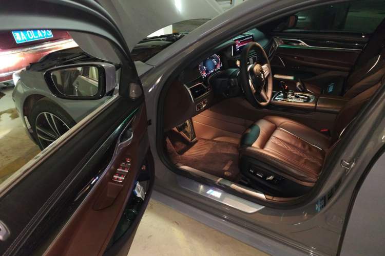 Used BMW 7 Series 2021 730Li M Sport Package Driver Seat