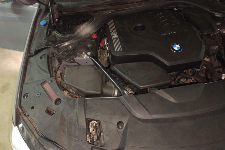 Used BMW 7 Series 2021 730Li M Sport Package Engine Bay Right