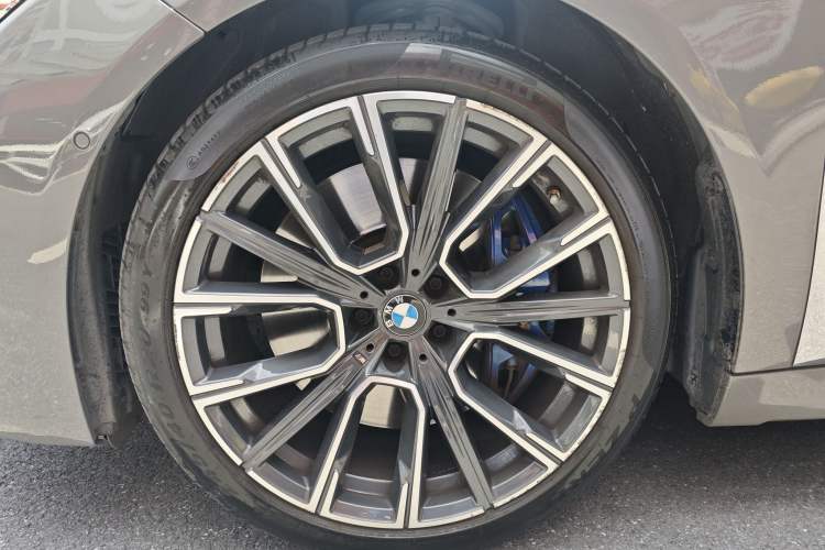 Used BMW 7 Series 2021 740Li Leading Model M Sport Package Exterior 6