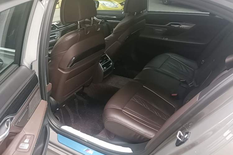 Used BMW 7 Series 2021 730Li M Sport Package Left Rear Seat