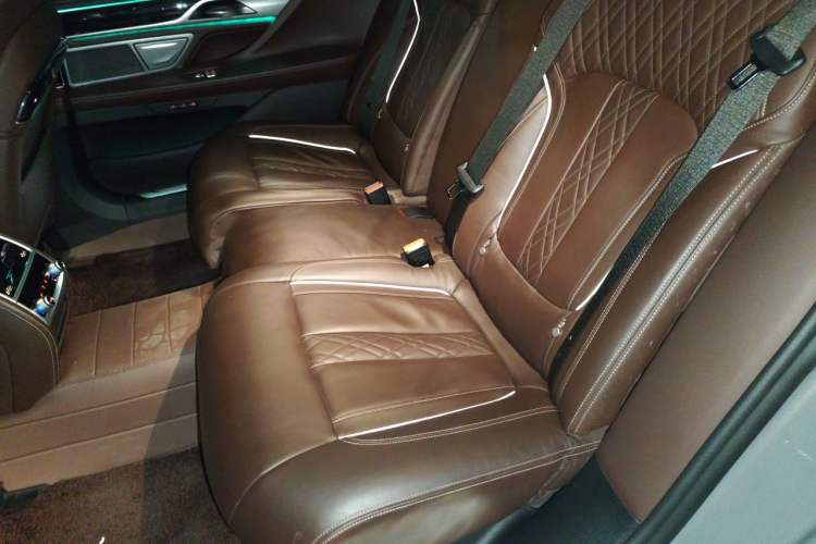 Used BMW 7 Series 2021 730Li M Sport Package Left Rear Seat