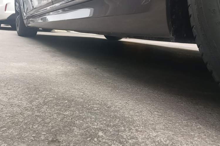 Used BMW 7 Series 2021 730Li M Sport Package Left Side Sill