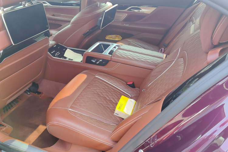 Used BMW 7 Series 2021 740Li xDrive Executive Luxury Package Left Rear Seat