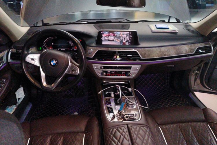 Used BMW 7 Series 2021 740Li Leading Edition Luxury Package Center Console