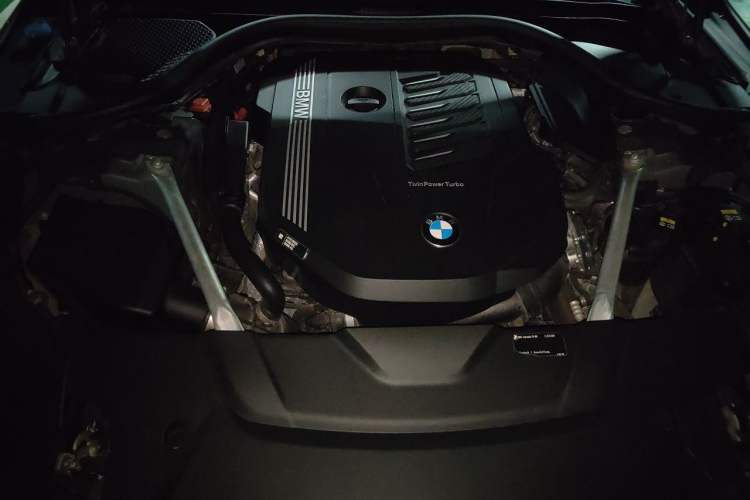 Used BMW 7 Series 2021 740Li xDrive Executive M Sport Package Engine Bay