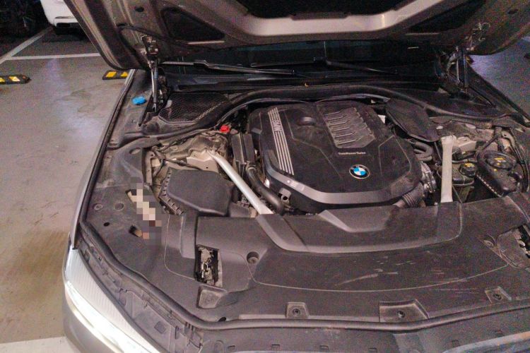 Used BMW 7 Series 2021 740Li Leading Edition Luxury Package Engine Bay Right