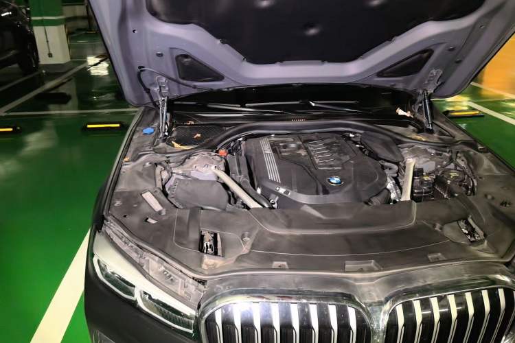 Used BMW 7 Series 2021 740Li Leading Model M Sport Package Engine Bay Right