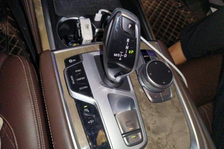 Used BMW 7 Series 2021 740Li Leading Edition Luxury Package Gear Lever