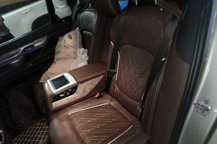 Used BMW 7 Series 2021 740Li Leading Edition Luxury Package Left Rear Seat