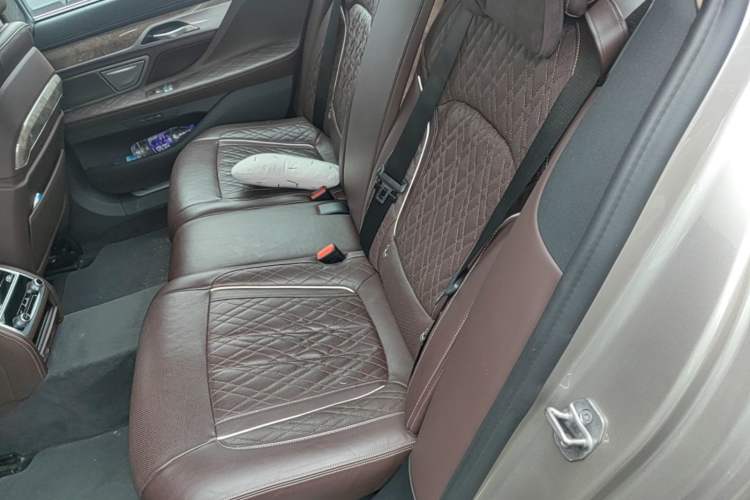 Used BMW 7 Series 2021 740Li Leading Edition Luxury Package Left Rear Seat