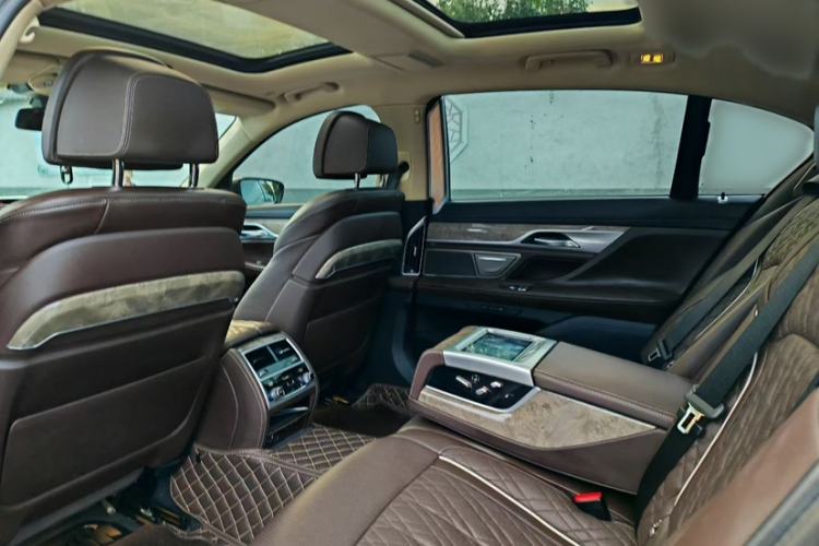 Used BMW 7 Series 2021 740Li Leading Edition Luxury Package Interior 3