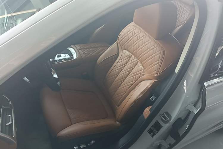 Used BMW 7 Series 2021 740Li Leading Edition Luxury Package Left Front Seat