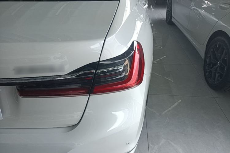 Used BMW 7 Series 2021 740Li Leading Edition Luxury Package Right Rear Taillight