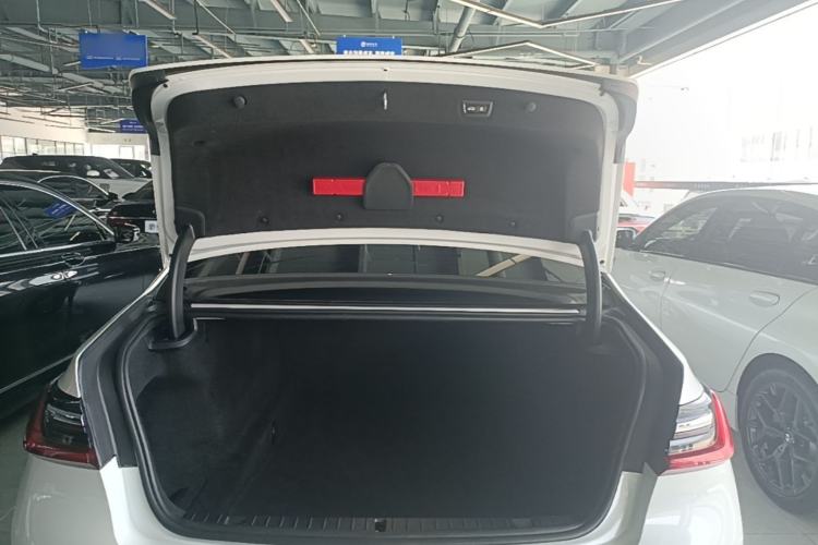 Used BMW 7 Series 2021 740Li Leading Edition Luxury Package Trunk