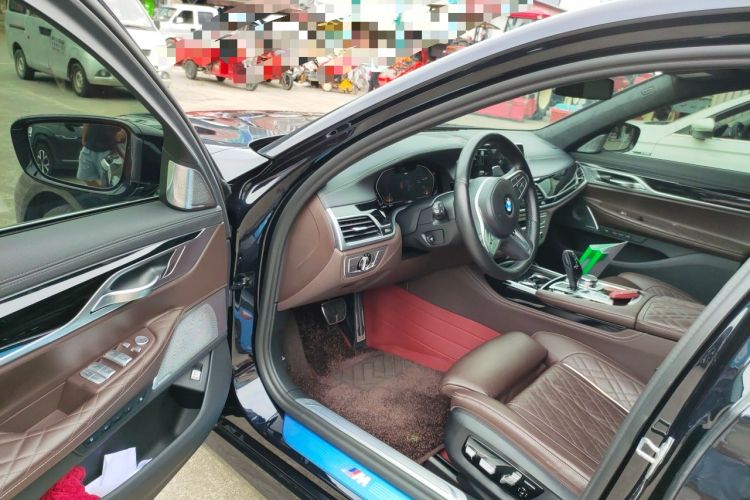 Used BMW 7 Series 2022 740Li xDrive Executive M Sport Package Driver Seat
