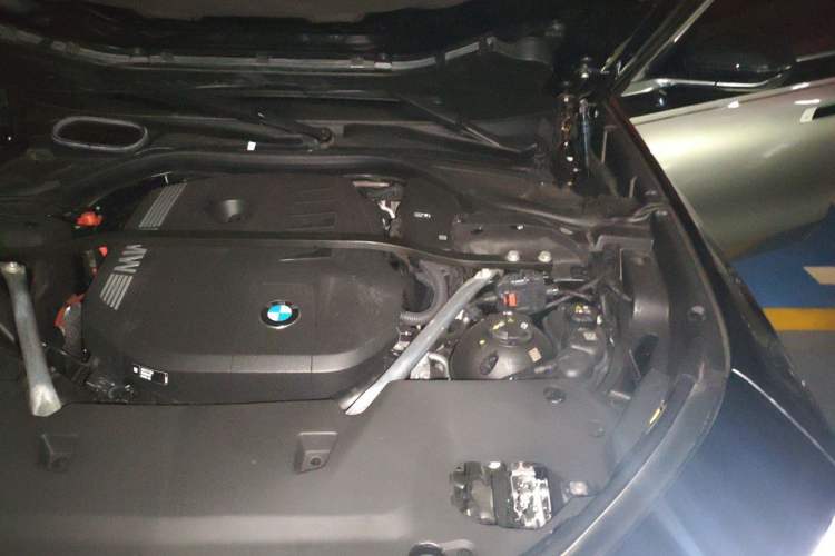 Used BMW 7 Series 2022 740Li Luxury Edition M Sport Package Engine Bay Left