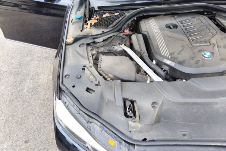Used BMW 7 Series 2022 740Li Luxury Edition M Sport Package Engine Bay Right