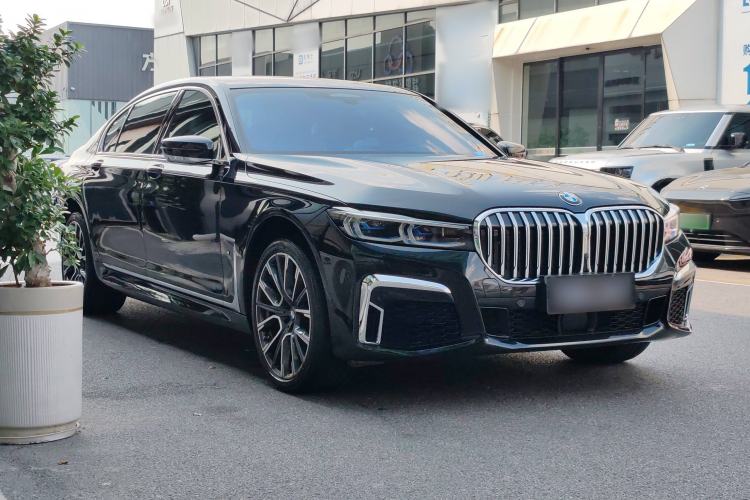 Used BMW 7 Series 2022 740Li xDrive Executive M Sport Package Exterior 1