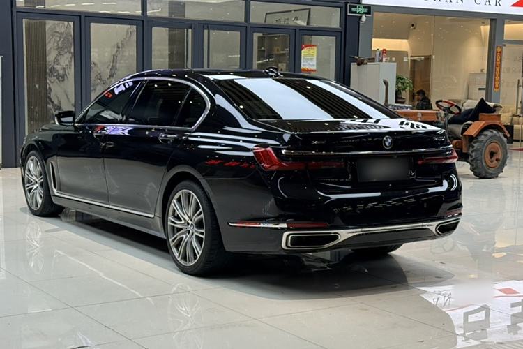 Used BMW 7 Series 2022 740Li xDrive Executive Luxury Package Exterior 3