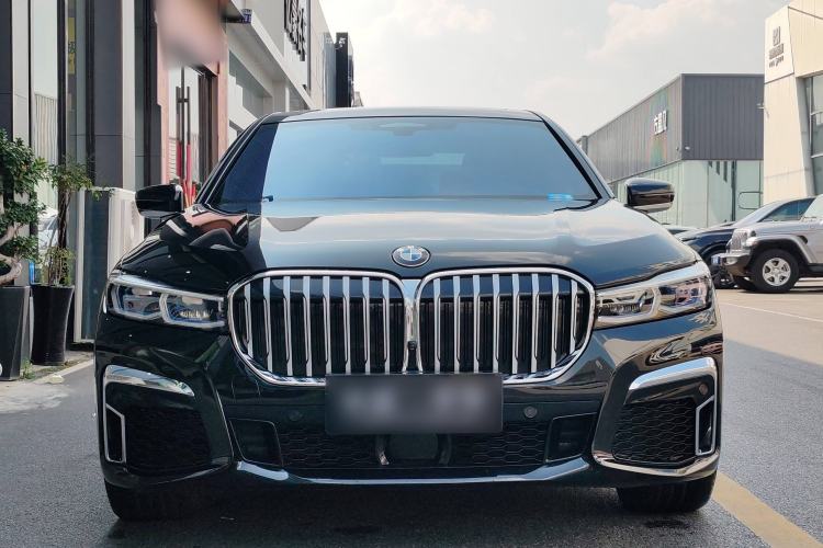 Used BMW 7 Series 2022 740Li xDrive Executive M Sport Package Exterior 5