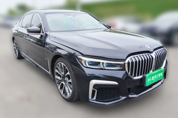 Used BMW 7 Series 2022 740Li Luxury Edition M Sport Package Front Right 45 Deg