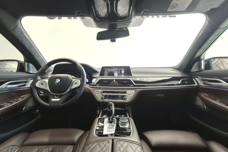 Used BMW 7 Series 2022 740Li xDrive Executive Luxury Package Interior 1