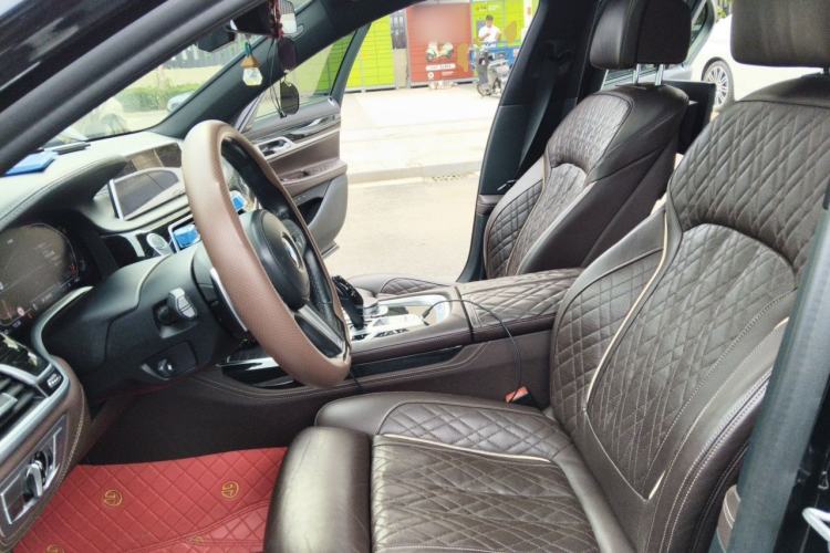 Used BMW 7 Series 2022 740Li Luxury Edition M Sport Package Left Front Seat