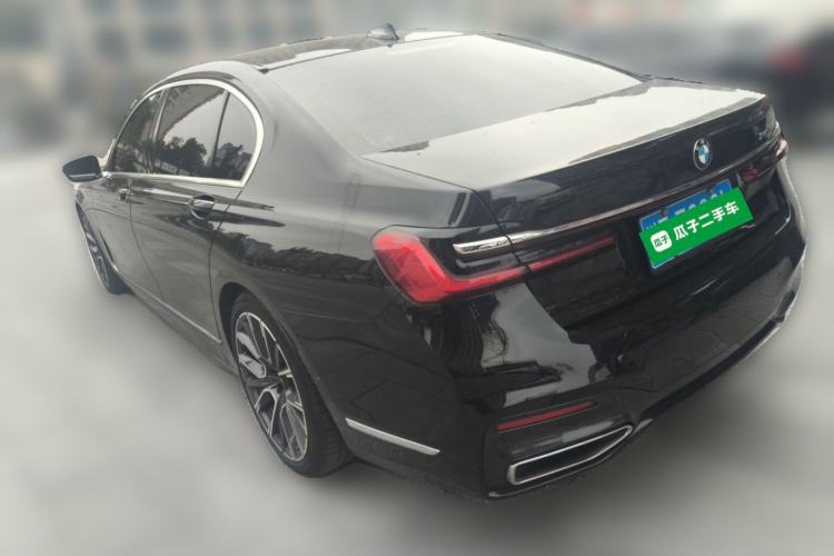 Used BMW 7 Series 2022 740Li Luxury Edition M Sport Package Rear Left 45 Deg