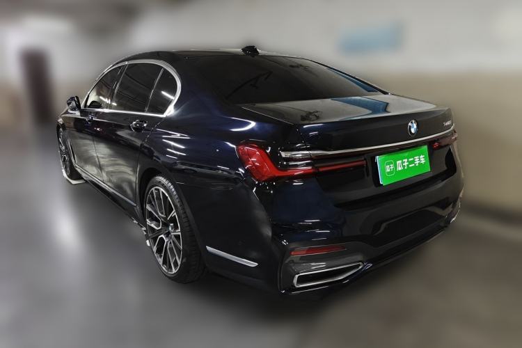 Used BMW 7 Series 2022 740Li Luxury Edition M Sport Package Rear Left 45 Deg