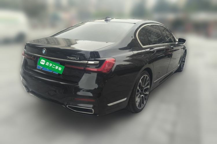 Used BMW 7 Series 2022 740Li Luxury Edition M Sport Package Rear Right 45 Deg