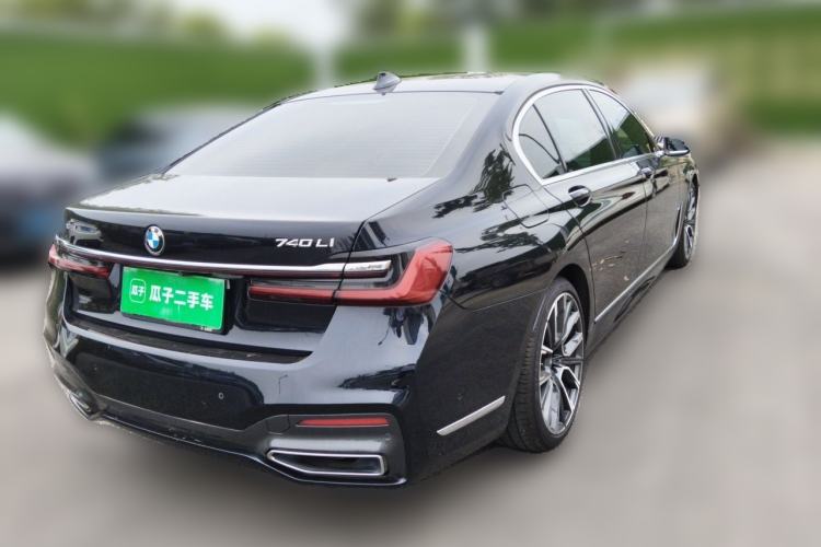 Used BMW 7 Series 2022 740Li Luxury Edition M Sport Package Rear Right 45 Deg