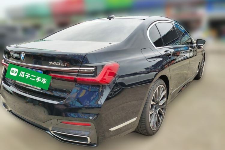 Used BMW 7 Series 2022 740Li xDrive Executive M Sport Package Rear Right 45 Deg