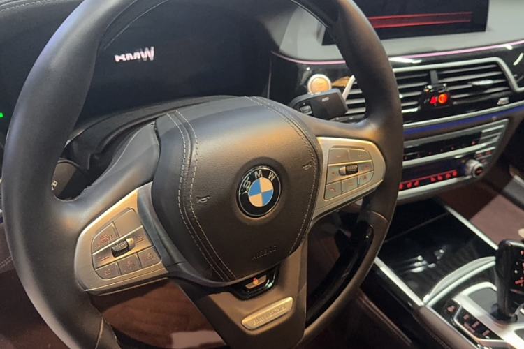 Used BMW 7 Series 2022 740Li xDrive Executive Luxury Package Steering Wheel