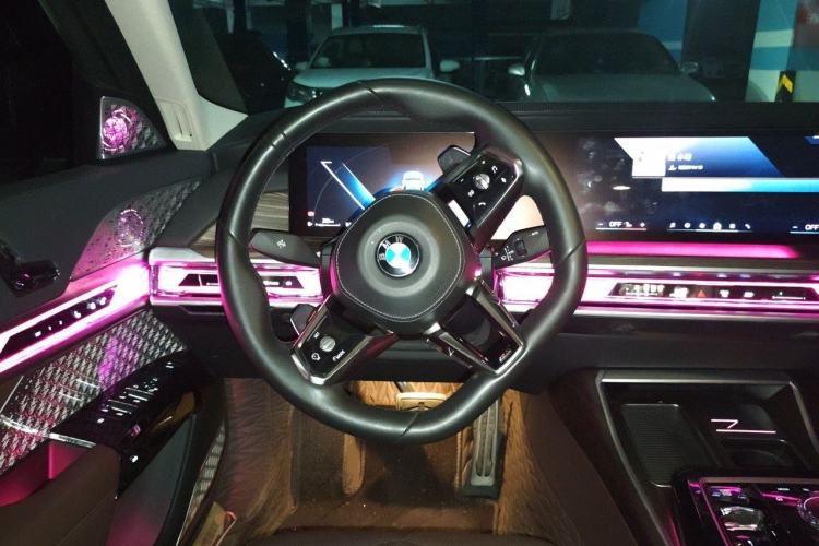 Used BMW 7 Series 2022 740Li Luxury Edition M Sport Package Steering Wheel