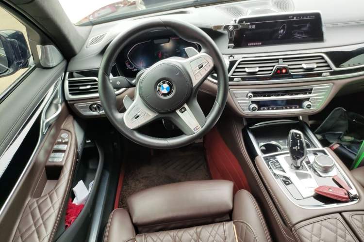 Used BMW 7 Series 2022 740Li xDrive Executive M Sport Package Steering Wheel