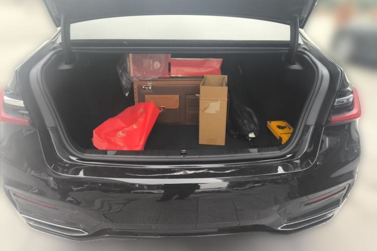 Used BMW 7 Series 2022 740Li Luxury Edition M Sport Package Trunk