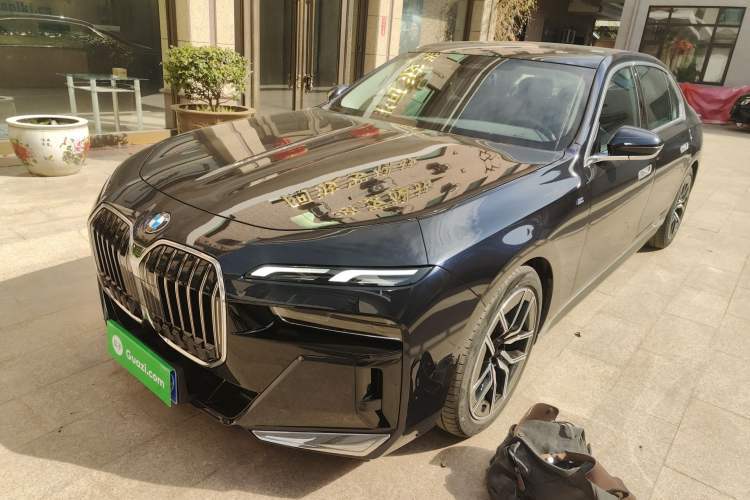 Used BMW 7 Series 2023 735Li M Sport Package Guazi used car, China used car export, Used car for sale, Used  cars, Cheapest cars for sale