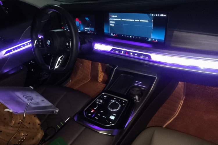 Used BMW 7 Series 2023 735Li M Sport Package Audio And AC Panel